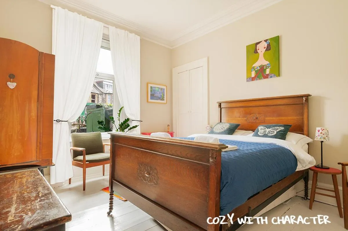 Apartment Cozy With Character Vibrant Cottage Style Flat At Leith Links Park Edinburgh